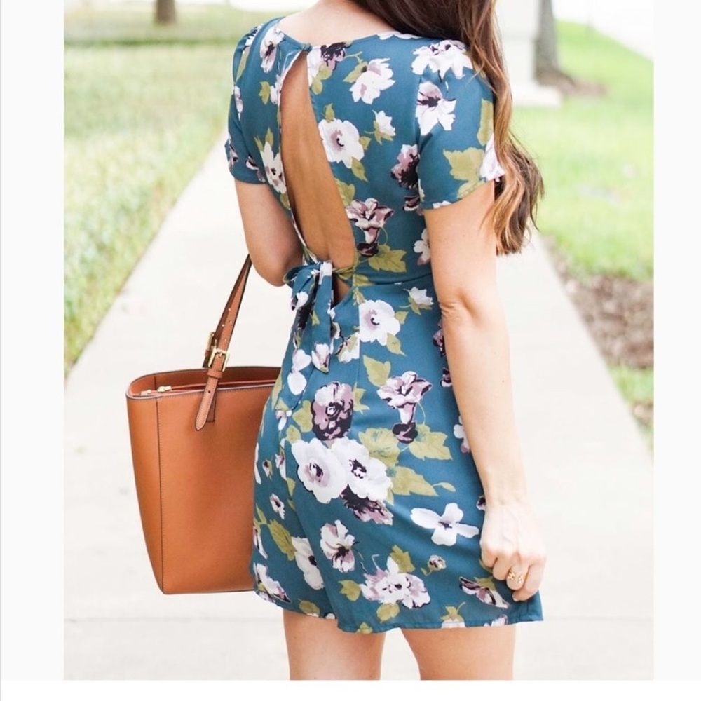 NWOT Leith Green floral romper partial open back